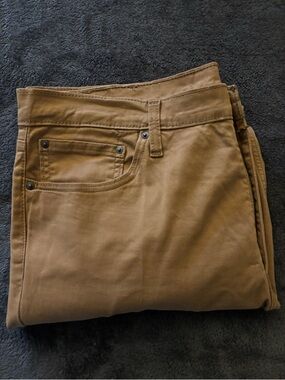 Never worn Levi’s 541